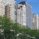 lake-shore-drive-building-sq Lake Shore Drive Is Home to Many of Chicago's Co-ops